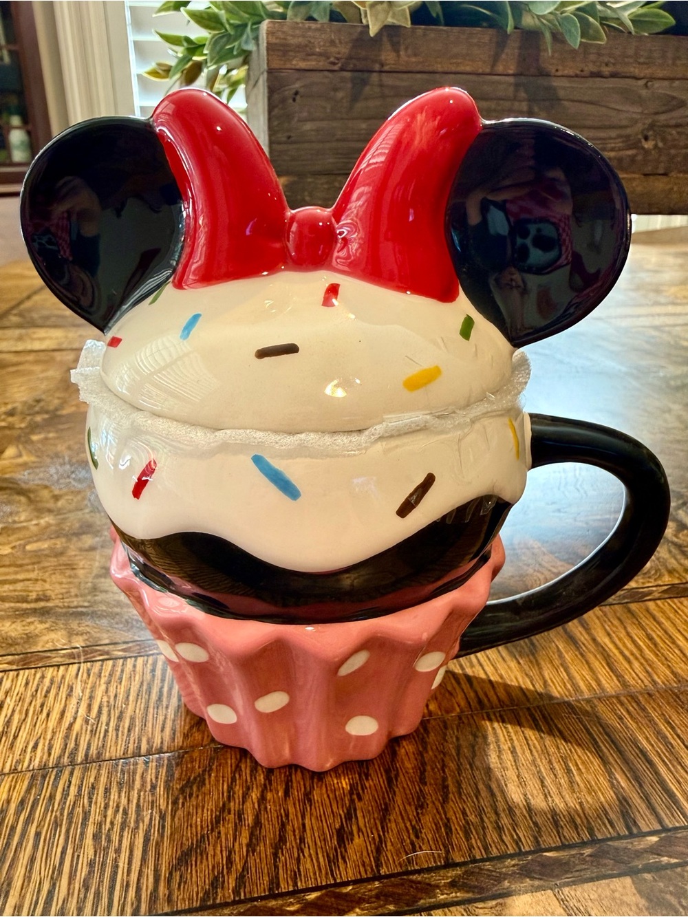 Disney Minnie Mouse Cupcake Covered Ceramic Mug-FINAL PRICE DROP